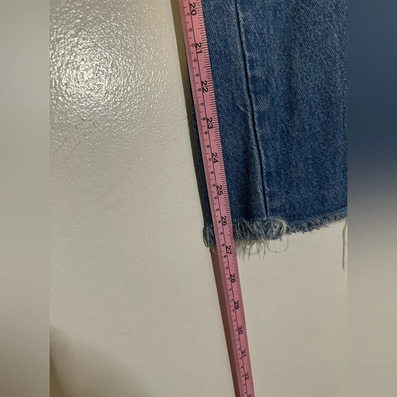 Vintage Wrangler Frayed Bottom Jeans. - Picture 6 of 10